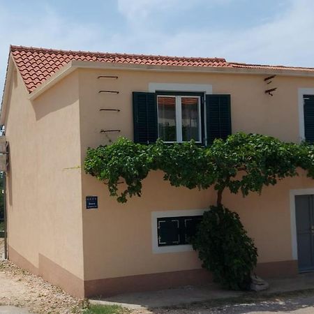 Apartments Lucky Lozovac Exterior photo